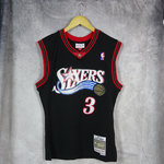 Camiseta Allen Iverson. Philadelphia 76ers. #3. NBA 2000-01. Hardwood Classics