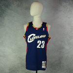 Camiseta Lebron James. Cleveland Cavaliers #23. NBA 2003-04.Swingman. Hardwood Classics. Navy