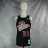 Camiseta Grant Hill - Detroit Pistons Negra.1998-99. Hardwood Classics. Swingman Reload
