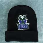 Gorro Milwaukee Bucks Chenille Logo Black Cuff. Mitchell & Ness. Negro