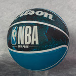 Balón Wilson goma NBA DRV Plus Vibe. Talla 7. Azul y negro