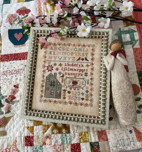 Pansy patch quilts and stitchery - Mother Daughter Everlasting Friendship Sampler