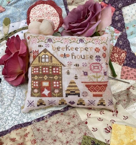 Pansy Patch Quilts and Stitchery - Wisteria lane series , Beekeeper House 2/9