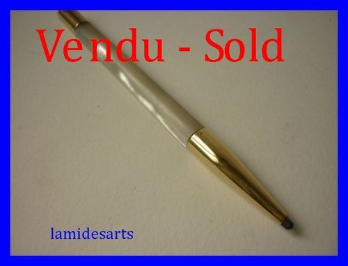 18 carats gold and mother of pearl pencil 1900 - 1930