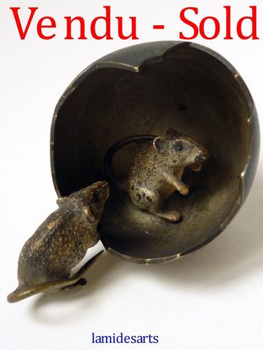 Rare Cold Painted Vienna Bronze   two mouses playing with an egg