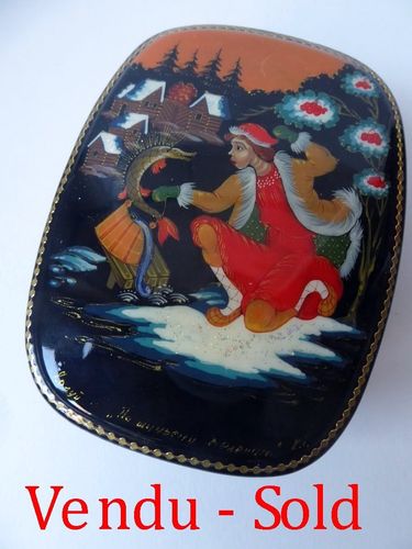 Hand Painted Kholui Russian Lacquer Box 1980 - 1990