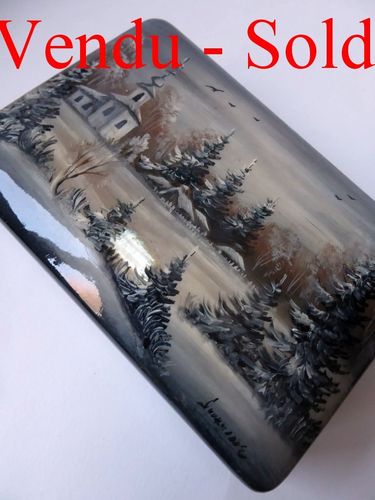 FEDOSKINO RUSSIAN LACQUER BOX HAND PAINTED SIGNED SNOW LANDSCAPE CHURCH