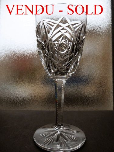 Glas aus Kristall BACCARAT LAGNY signiert   14,6 cm  stock: 0