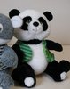 Peluche Panda avec gilet 22 cm