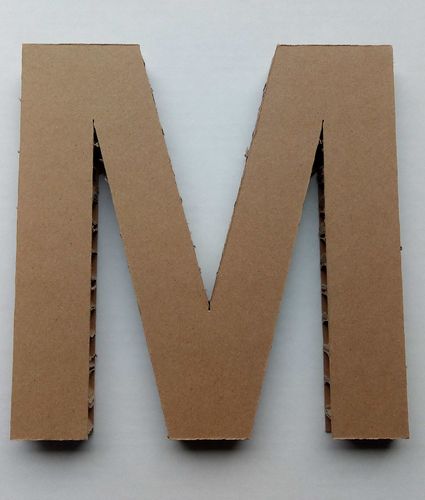 Lettre M en carton