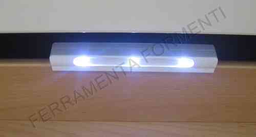 battery LED light for drawers - automatic on-off at drawer movement