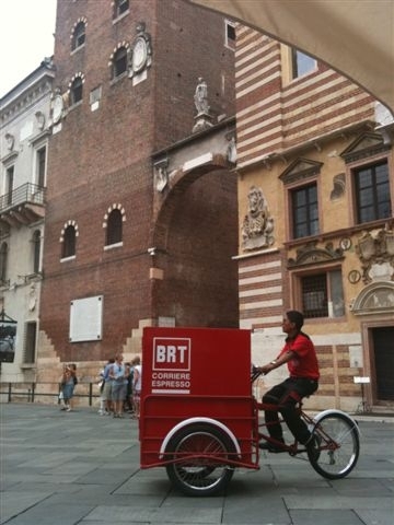 Triciclo_Cargobike_BRT_per_Consegne_pacchi_ztl_1