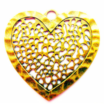 Pendente Coração tipo filigrana 65x70 mm - Dourado