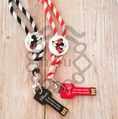 Fita Porta-chaves + Pen USB em forma de Chave - Mickey/Minnie